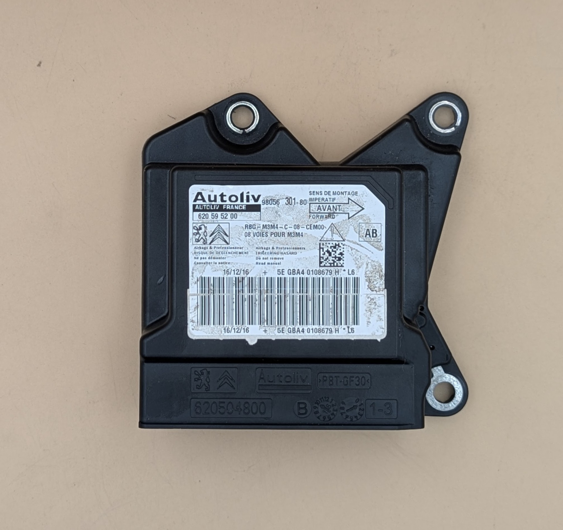 Riadiaca jednotka airbagov Peugeot 301