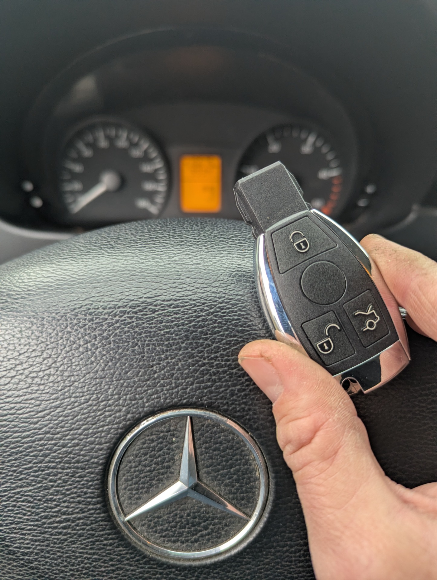 Nový kľúč pre Mercedes Sprinter W906 2010