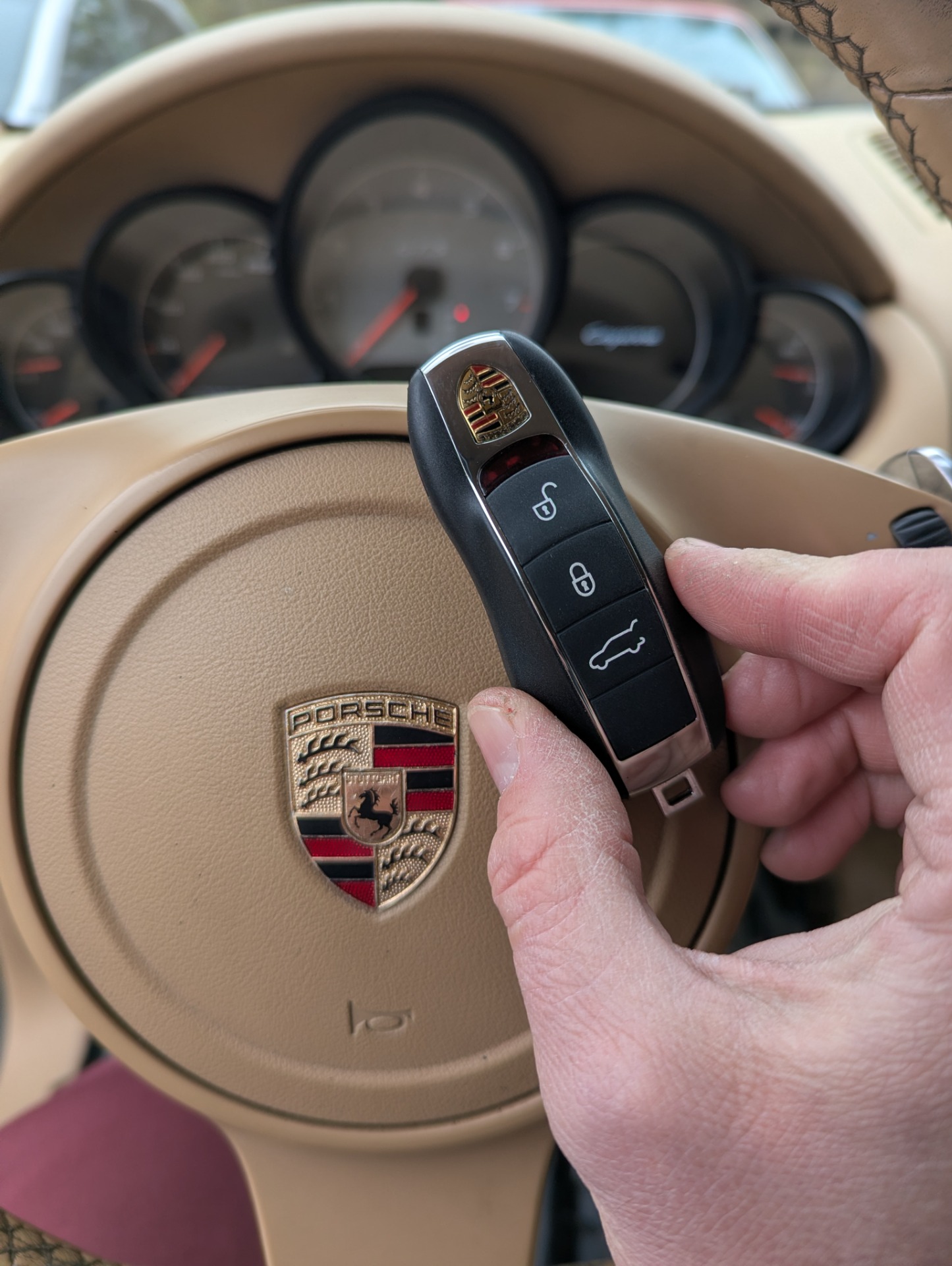 Kľúč Porsche Cayenne 2011