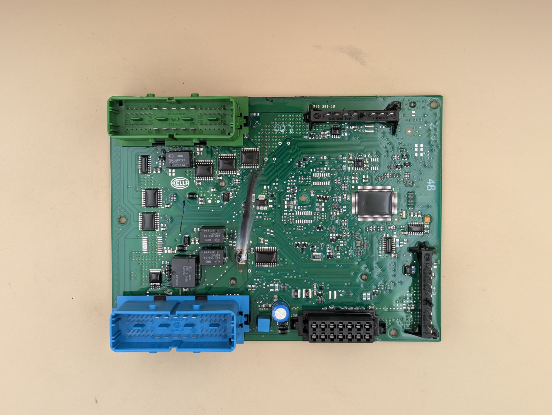 Vnútro REC modulu Opel Astra H