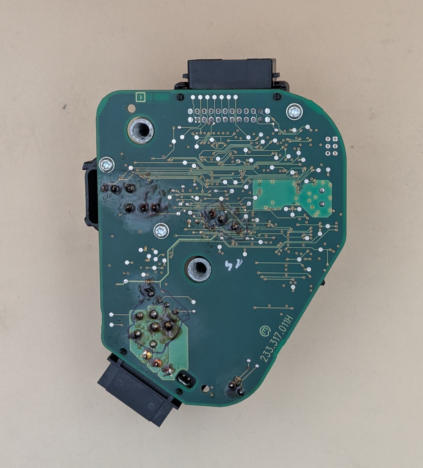 Vnútro elektronického zámku volantu Audi A6 C6 2004-2011