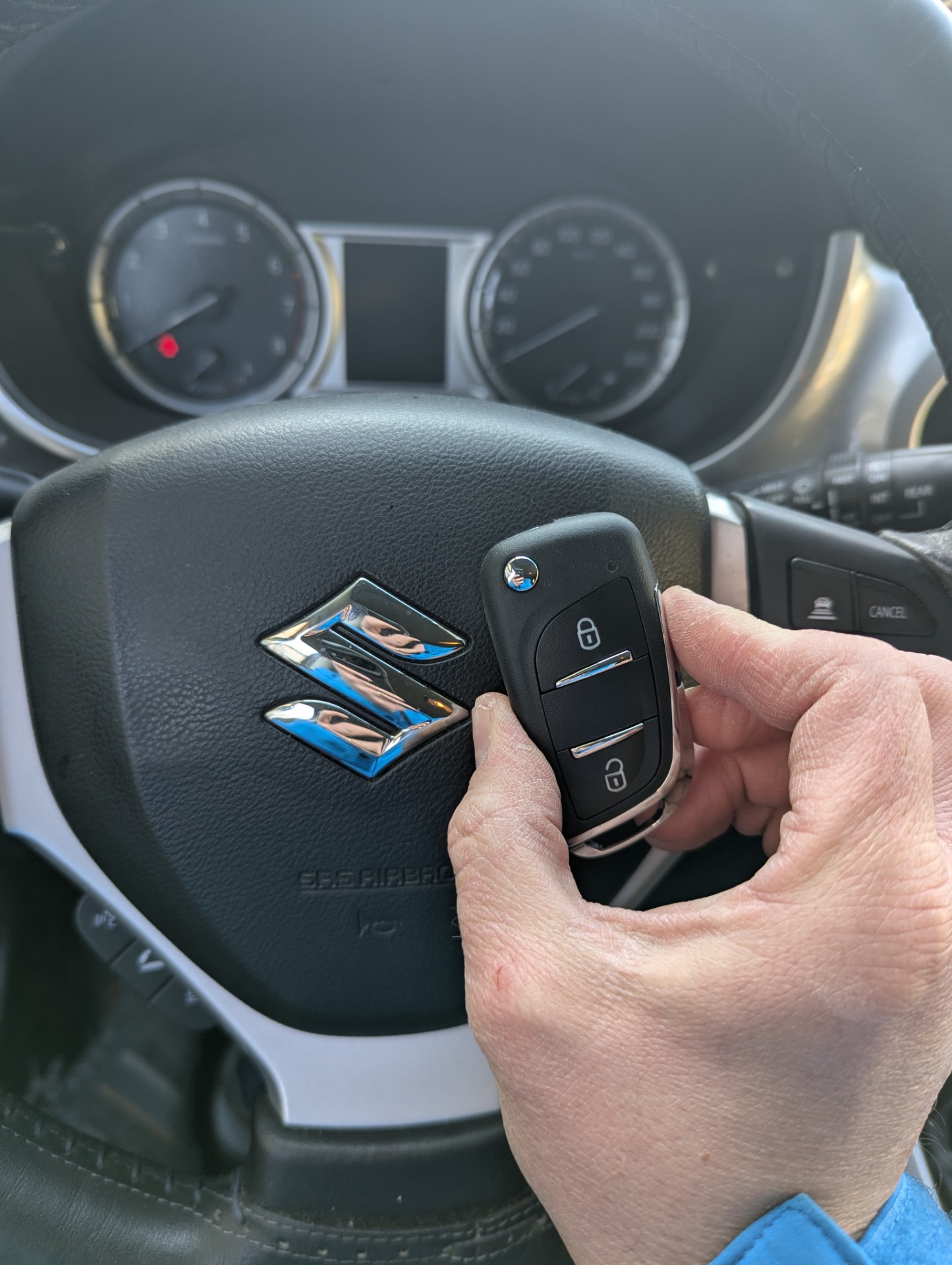 Nový vyskakovací kľúč pre Suzuki Vitara 2018