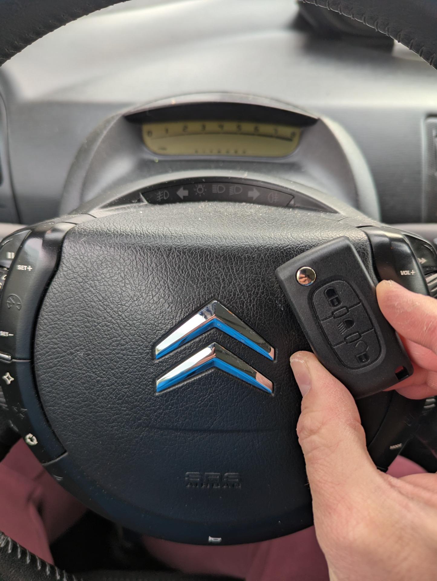 Nový kľúč pre Citroen C4 coupe 2007