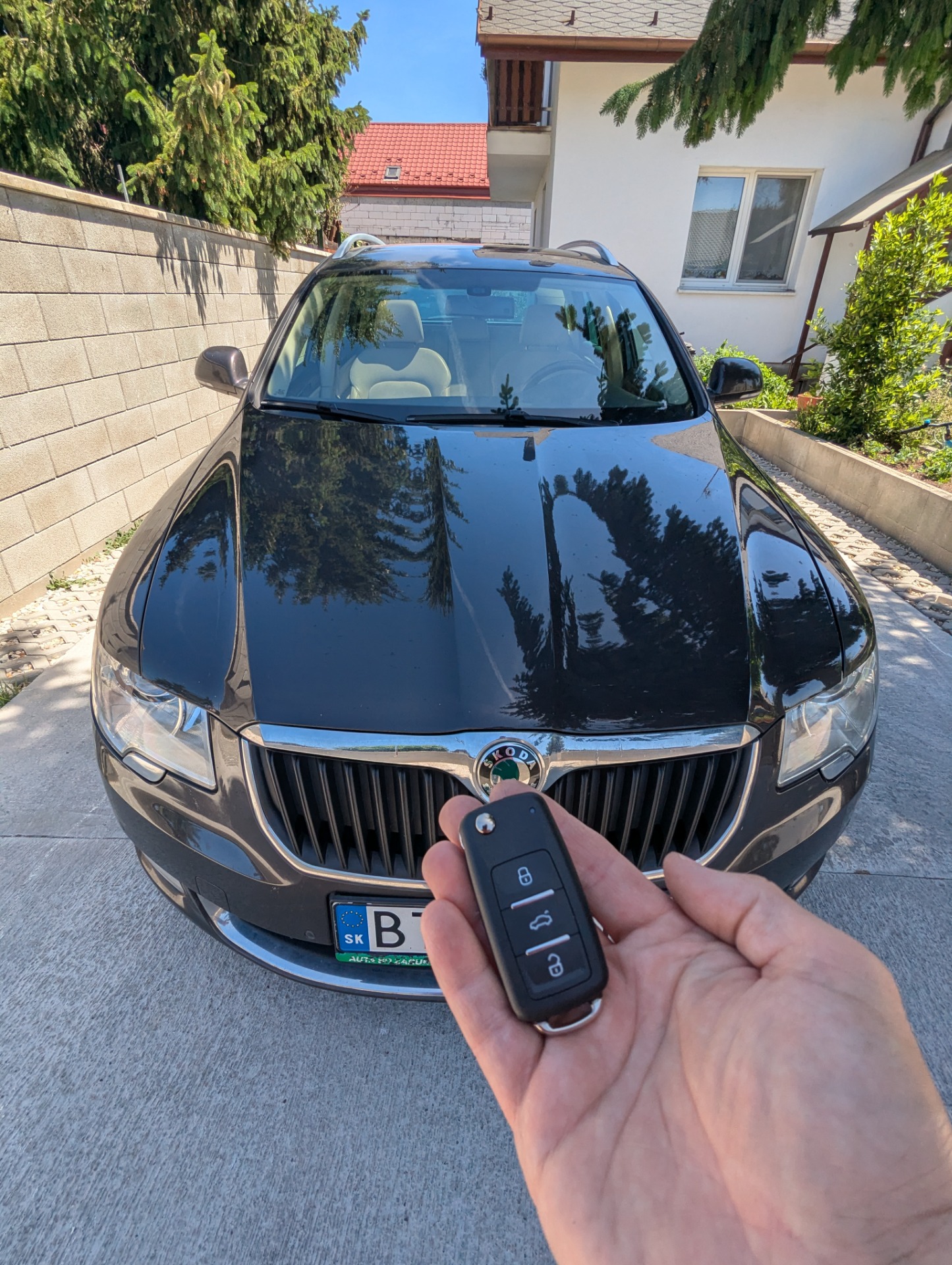 Nový keyless kľúč pre Škodu Superb 2